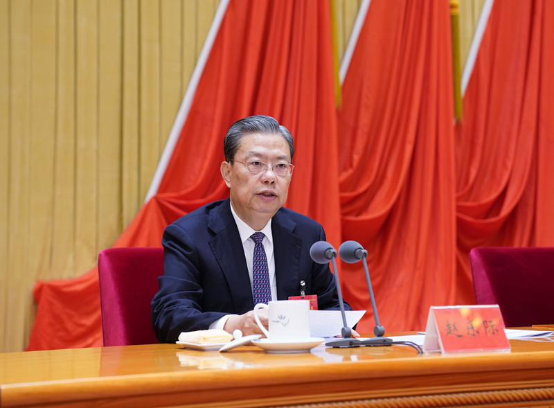 1月22日，中國共產黨第十九屆中央紀律檢查委員會第五次全體會議在北京開幕。中共中央政治局常委、中央紀律檢查委員會書記趙樂際代表中央紀律檢查委員會常務委員會作題為《推動新時代紀檢監(jiān)察工作高質量發(fā)展，以優(yōu)異成績慶祝中國共產黨成立100周年》的工作報告。新華社記者 張領 攝